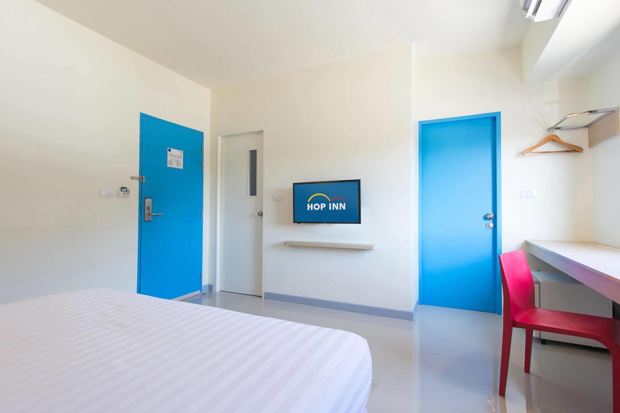 Hop Inn Ройєт Екстер'єр фото