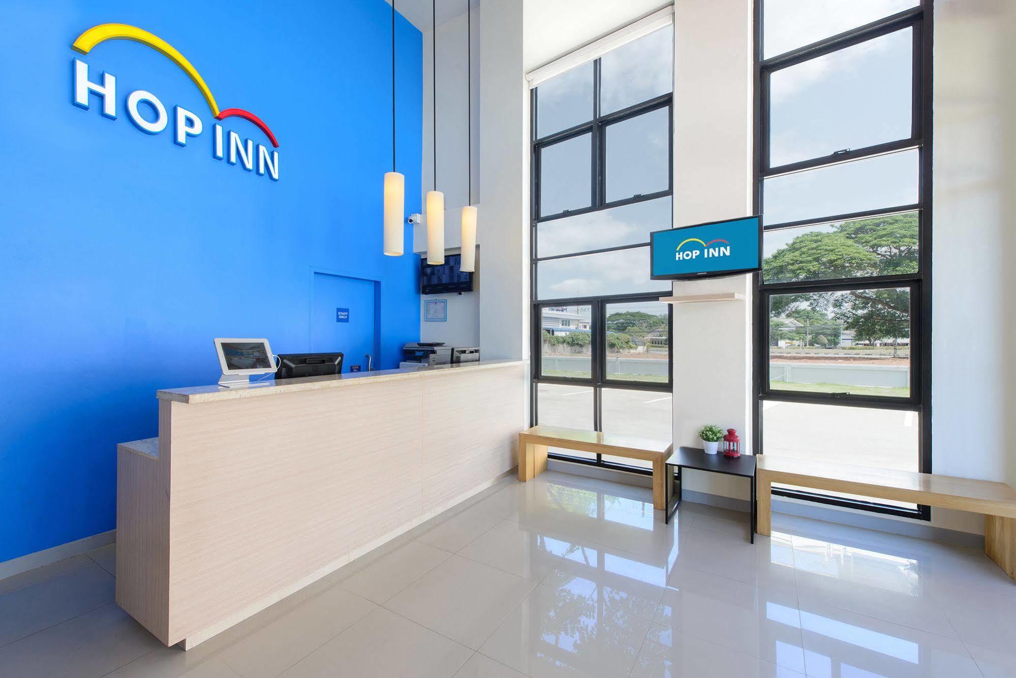 Hop Inn Ройєт Екстер'єр фото