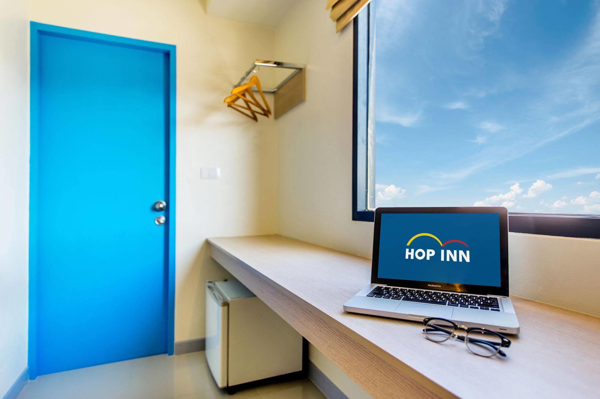 Hop Inn Ройєт Екстер'єр фото