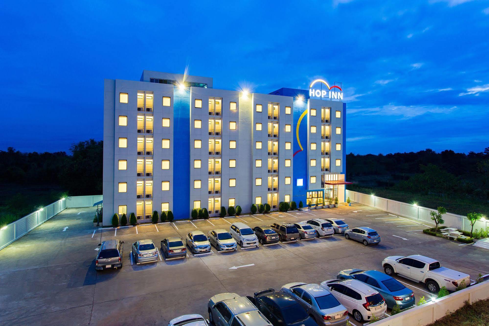 Hop Inn Ройєт Екстер'єр фото